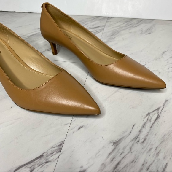 Michael Michael Kors Brown Leather Pointy Toe Pump 6 1/2 M - Picture 10 of 15